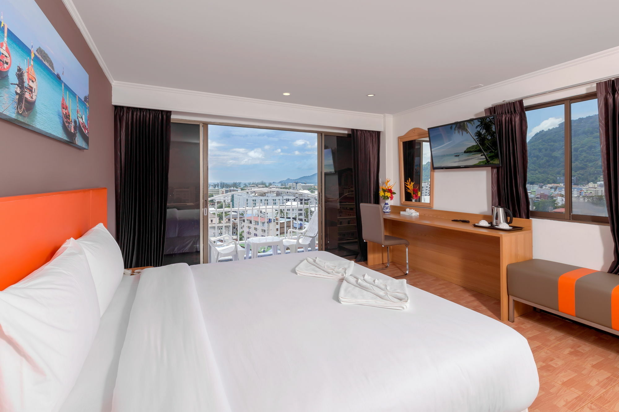 Patong 7Days Premium Hotel Phuket Экстерьер фото