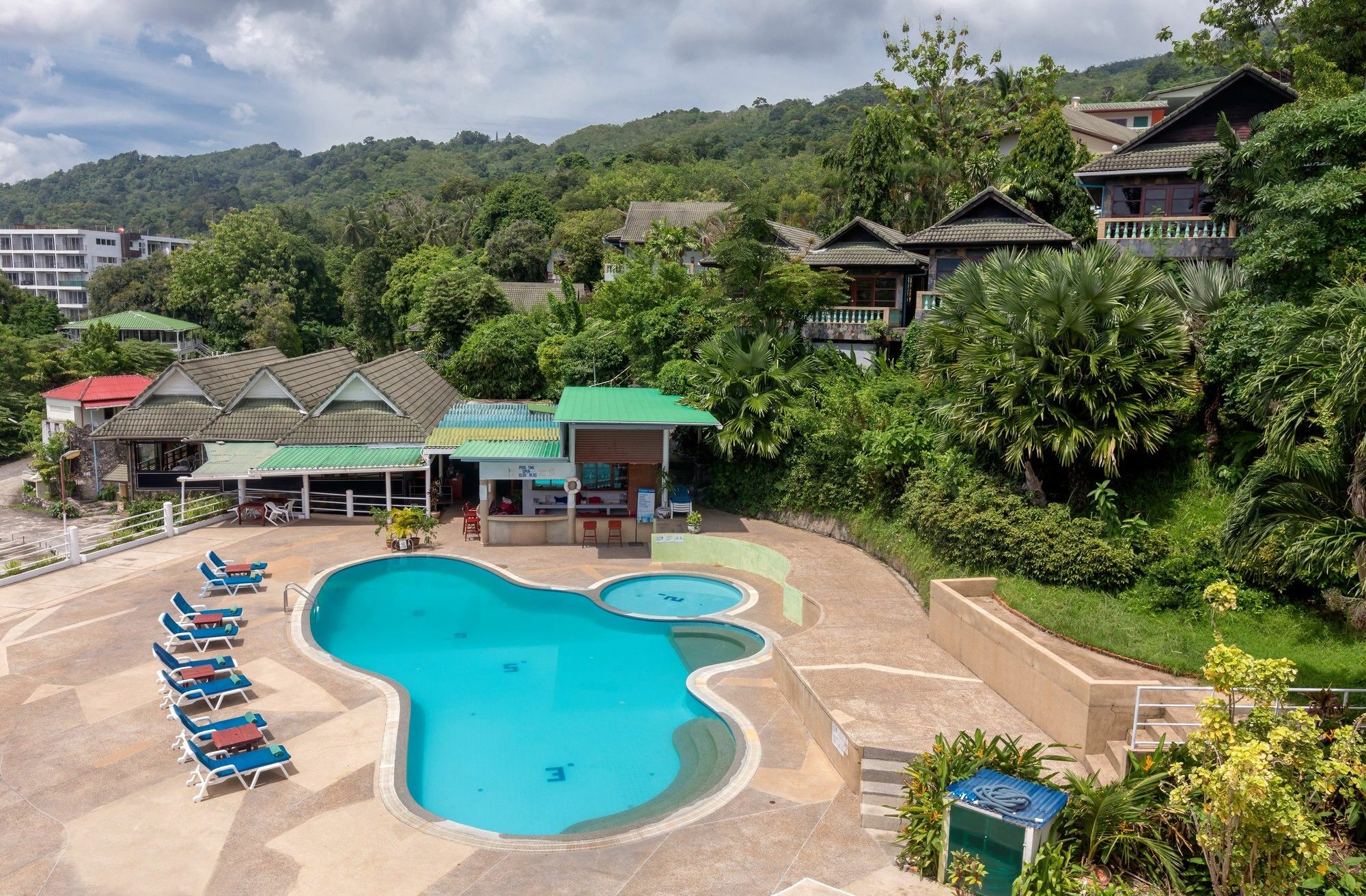 Patong 7Days Premium Hotel Phuket Экстерьер фото