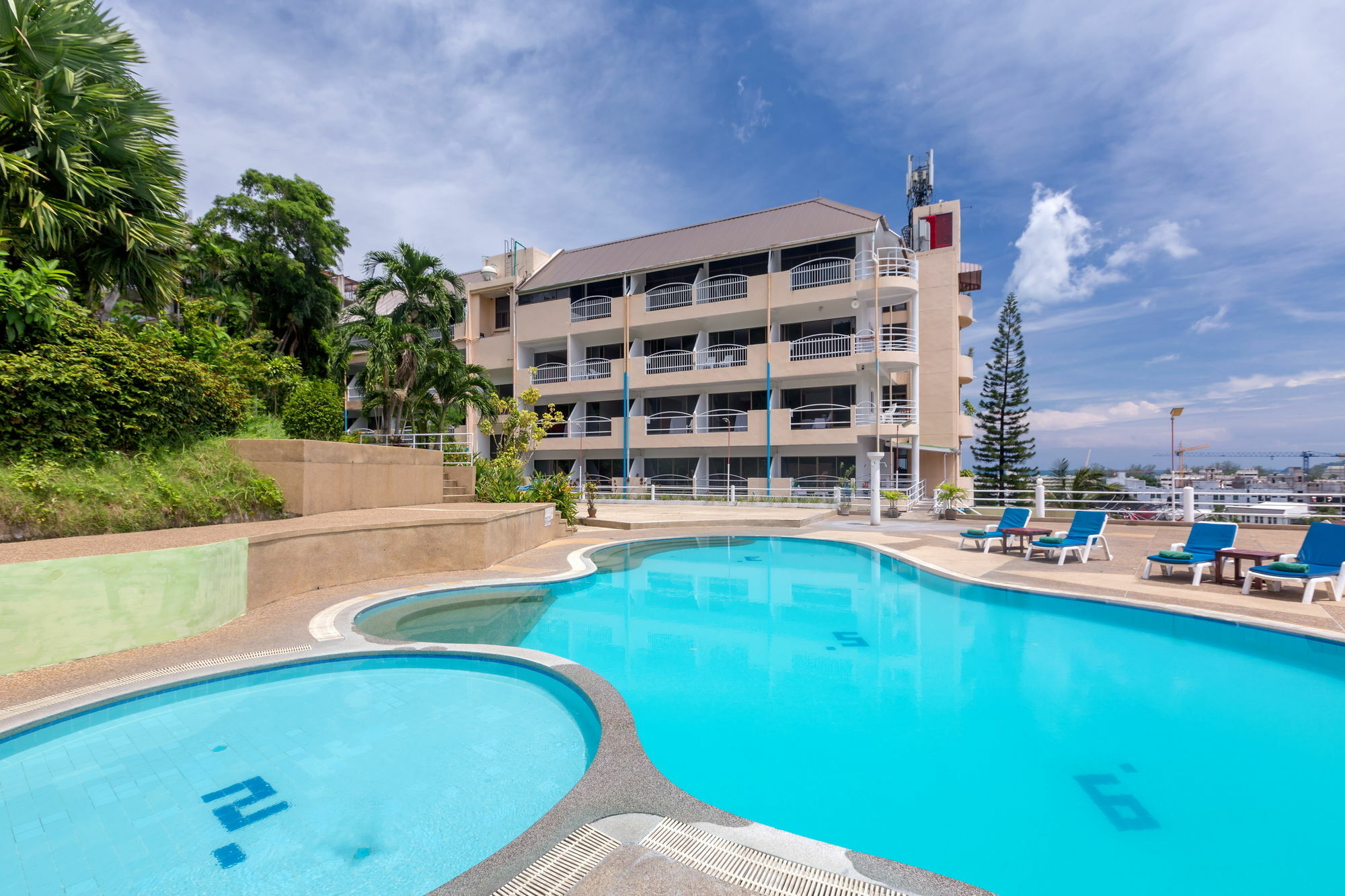 Patong 7Days Premium Hotel Phuket Экстерьер фото